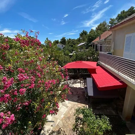 By The Sea Jelsa, Hvar - 8747 Apartment