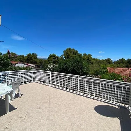 Apartment By The Sea Jelsa, Hvar - 8747