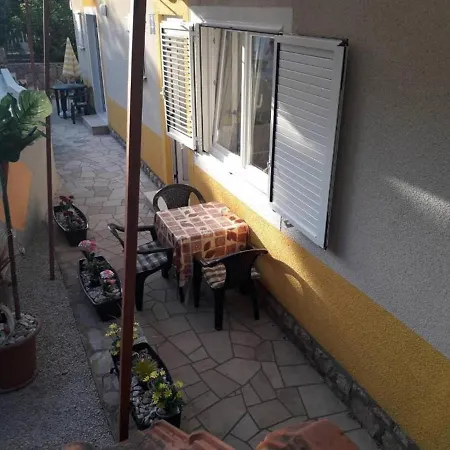 By The Sea Jelsa, Hvar - 8747 Apartment