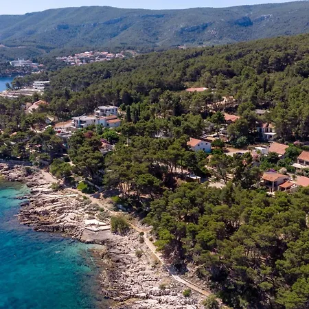 Apartment By The Sea Jelsa, Hvar - 8747 *